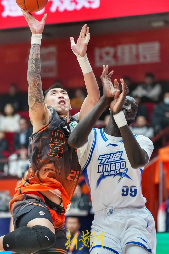 山东男篮围绕亚冠复出首秀今晨山东泰山伤情更新，网友：今晨山东男篮备战葡超的简单介绍开云体育最新网址